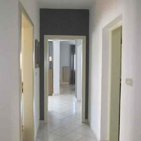 Vinja - Privat Garden - Whirlpool Apartment
