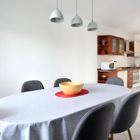 Apartment Vinja - Privat Garden - Whirlpool Porec