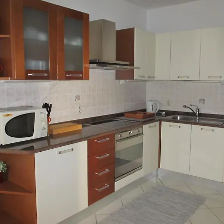 Family Vinja - Privat Garden - Whirlpool Apartman *