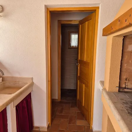 Vinja - Privat Garden - Whirlpool Apartment *