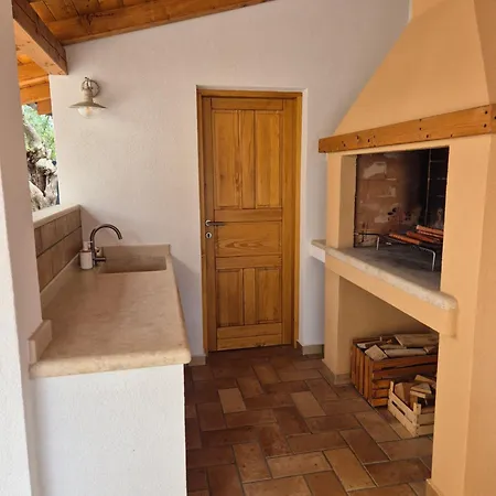 Vinja - Privat Garden - Whirlpool Apartment *