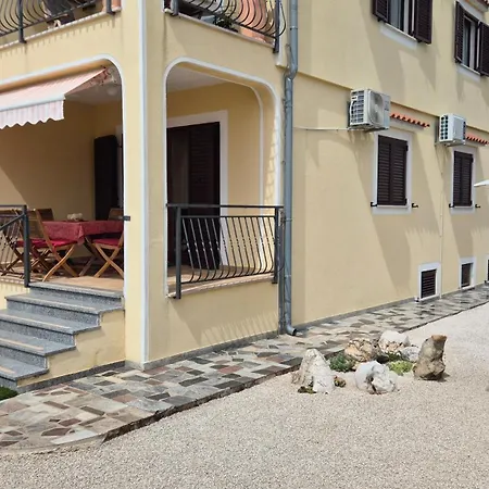 Apartman Family Vinja - Privat Garden - Whirlpool *