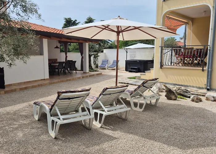 Appartement Family Vinja - Privat Garden - Whirlpool *